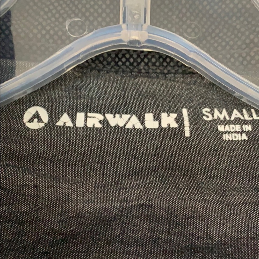 Airwalk Short Sleeve Button Down Shirt - Picture 4 of 8